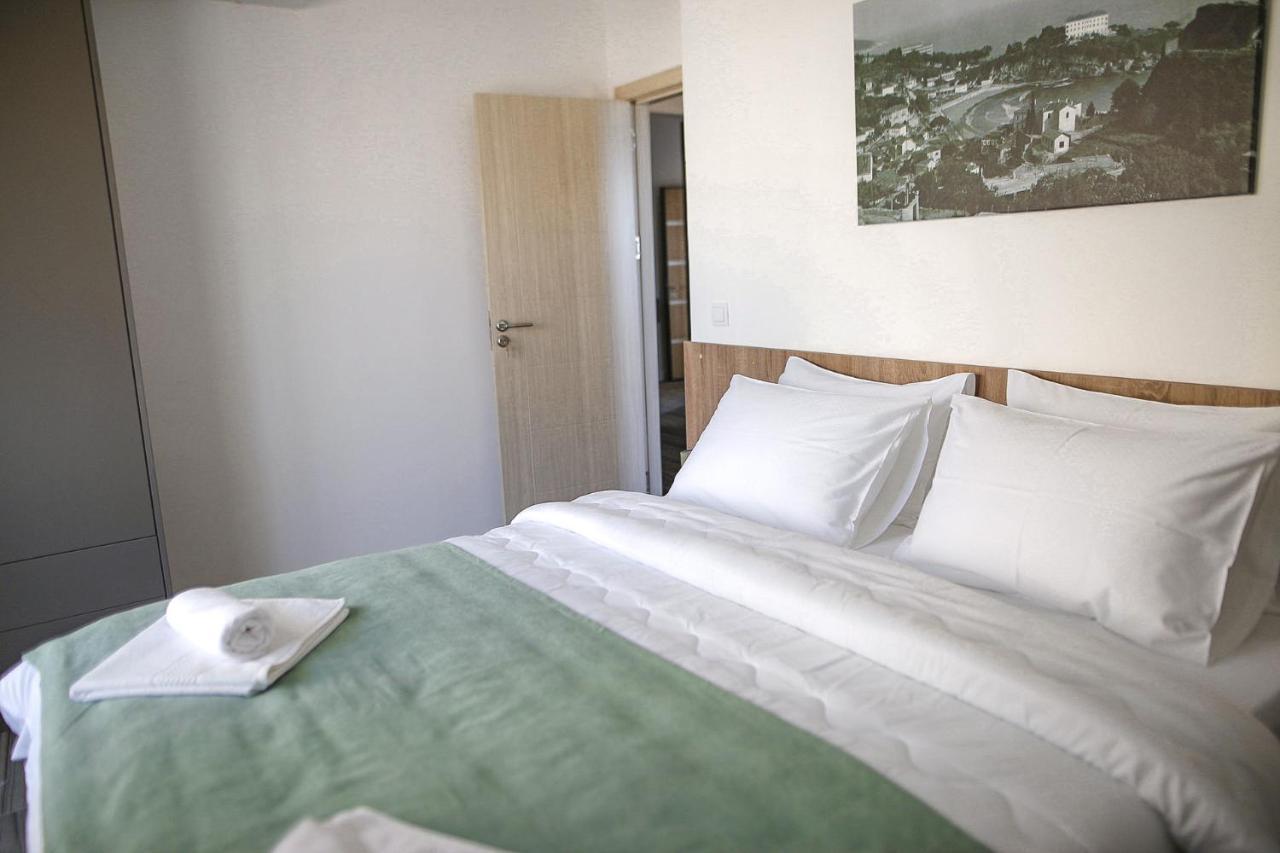 Allure Apartments 울친 외부 사진