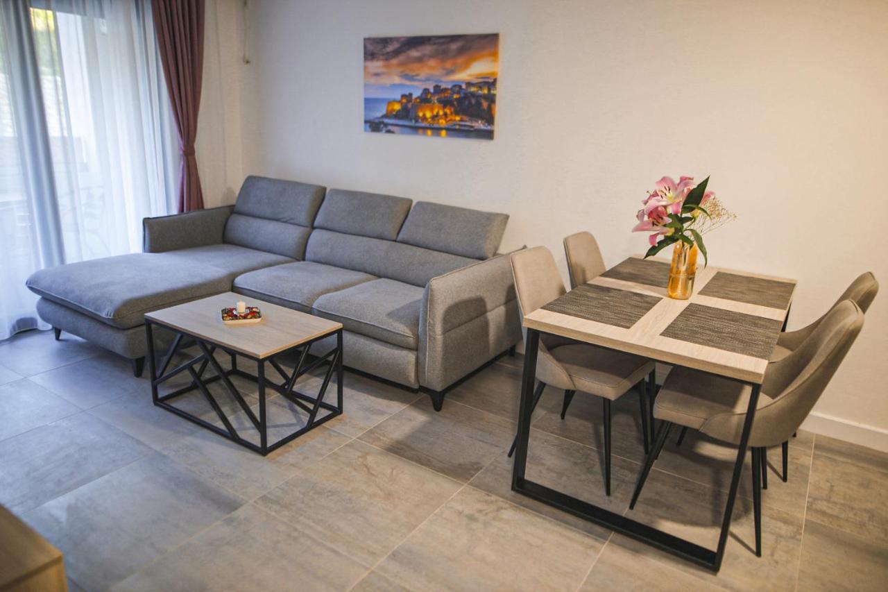Allure Apartments 울친 외부 사진